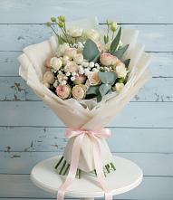 Букет цветов из:  Розы и Лизиантусы #REPLACE_PRED# Купянке
