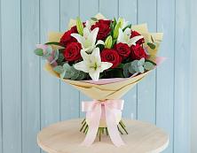 Букет цветов из:  Лилии и Розы в Купянке