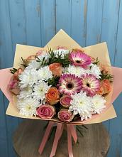 Букет цветов из:  Розы, Герберы и Хризантемы в Купянке