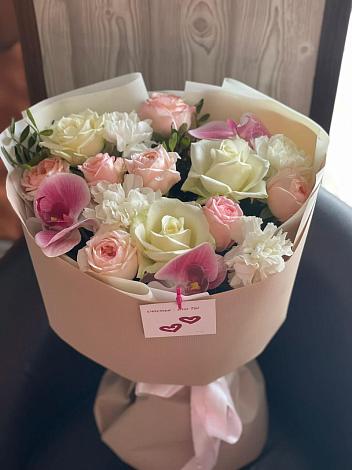 Букет цветов из: Орхидеи, Розы и Гвоздики в Купянке