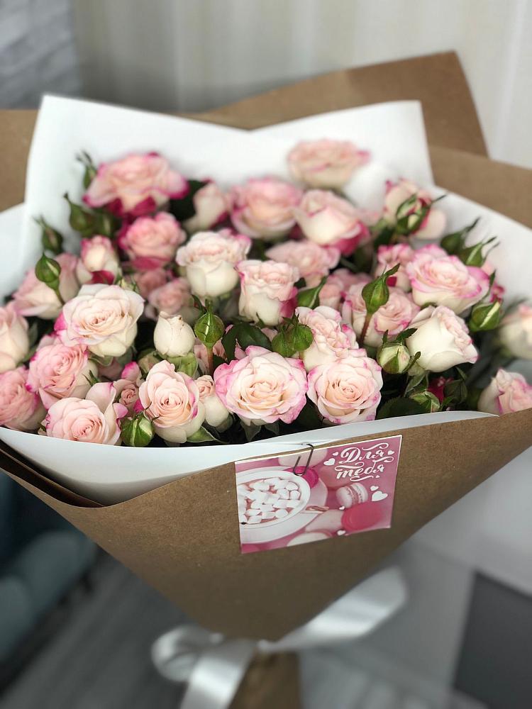 Букет цветов из: Розы в Купянке