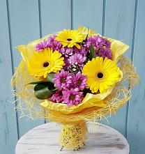 Букет цветов из:  Хризантемы и Герберы в Купянке