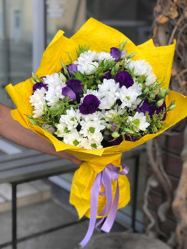 Букет цветов из: Ирисы, Хризантемы и Ромашки в Купянке