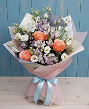 Букет цветов из:  Лизиантусы, Розы, Альстромерии и Гипсофила в Купянке