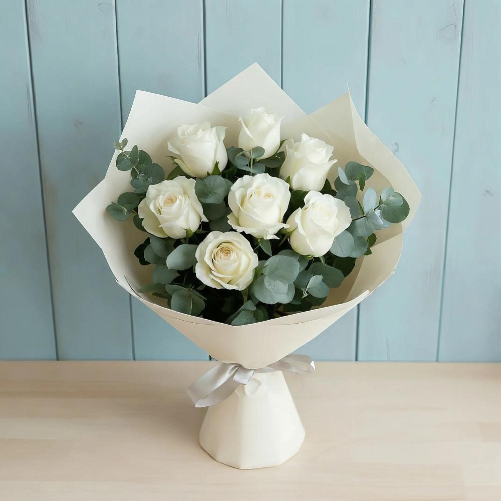 Букет Белые розы в Эвкалипте в Купянке