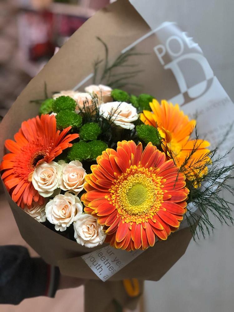Букет цветов из: Герберы, Хризантемы и Розы в Купянке