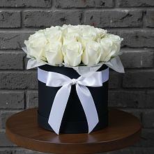 Цветочная композиция из Розы в шляпной коробке в Купянке